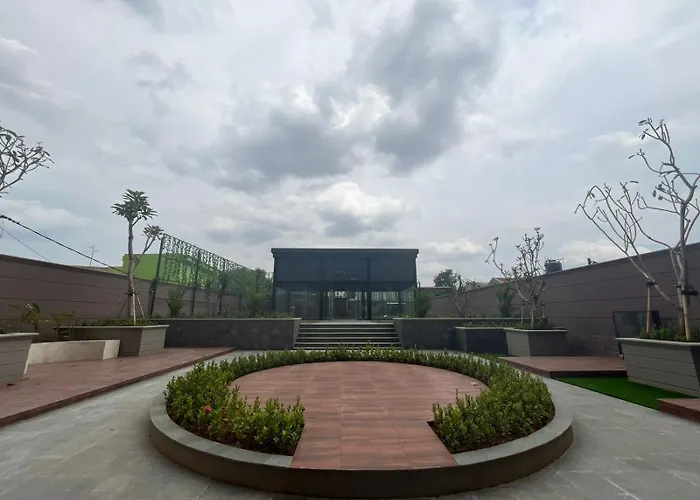 Grand Travello Hotel Bekasi